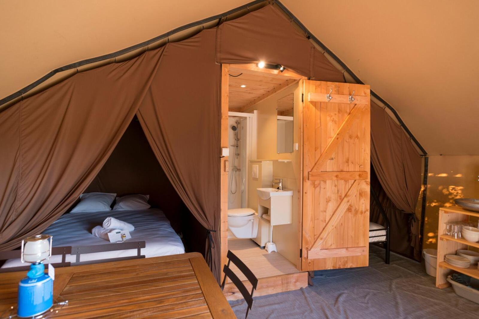 Huttopia Lac D'Aiguebelette Saint-Alban-de-Montbel Room photo